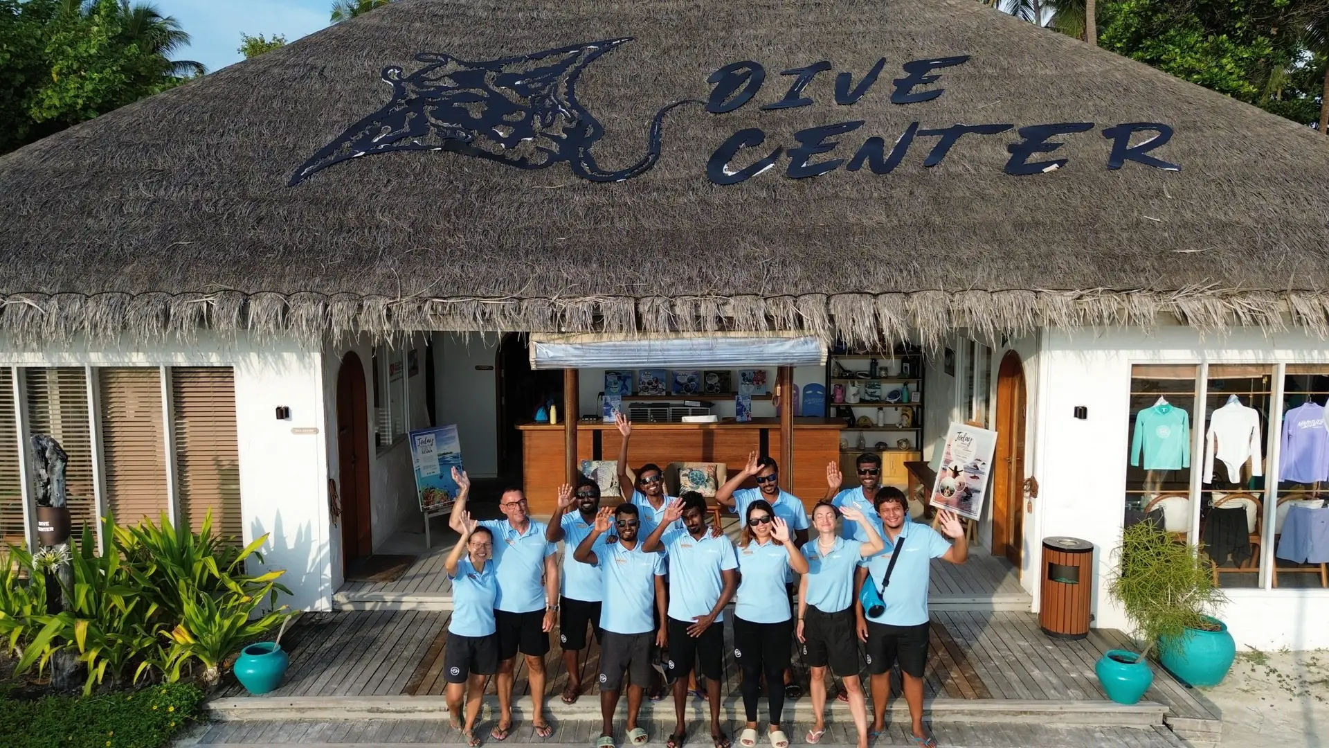 Maldives 5 Star Resort Dream Team at Sirru Fen Fushi Private Lagoon Resort