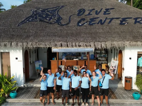 Maldives 5 Star Resort Dream Team at Sirru Fen Fushi Private Lagoon Resort